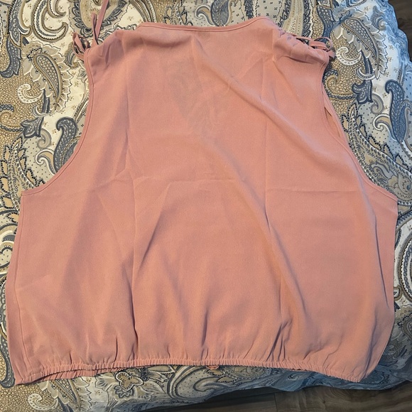 SHEIN Blush Pink Sleeveless Blouse - Picture 3 of 3
